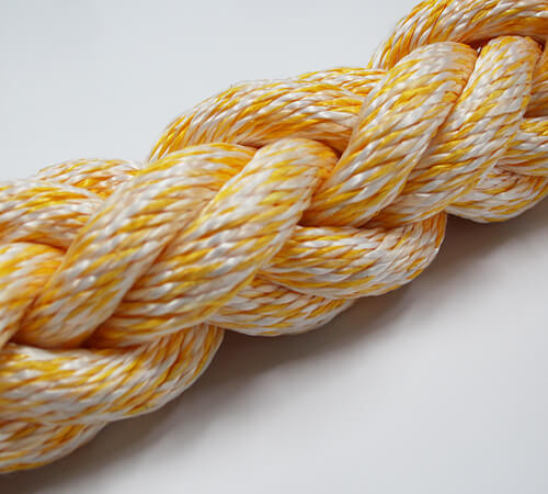 Polypropylene and polyester mixed rope
