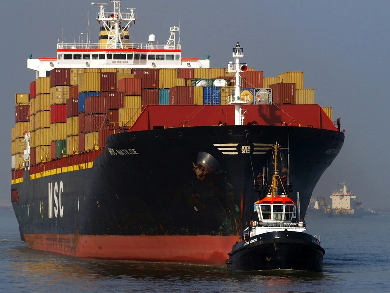 tugboat towing rope
